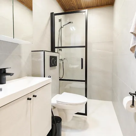 Feelgood Incl Bedlinens And Towels Ready-made And Jacuzzi Himos